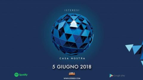 Parte oggi la release ufficiale di Casa Nostra, il nuovo album degli Isteresi: la band siciliana, con un pop rock fresco e accattivante, ci apre le porte del suo mondo.